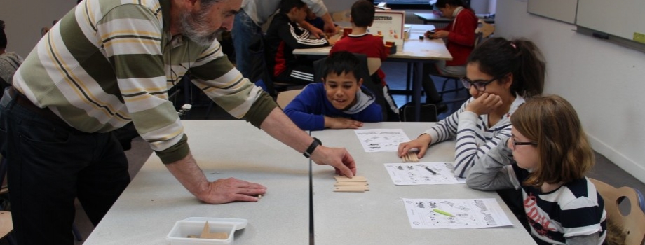 Primaires et collégiens s’amusent avec les maths