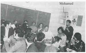 Mohamed lors d'un conseil de foyer. (photo : image extraite de sa biographie Le Chemin de ma vie, droits réservés)