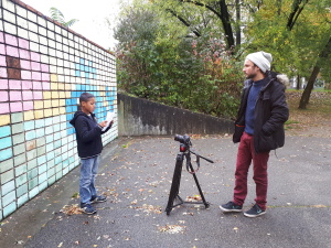 L'enregistrement de la vidéo. (photo : Labo des histoires ARA)