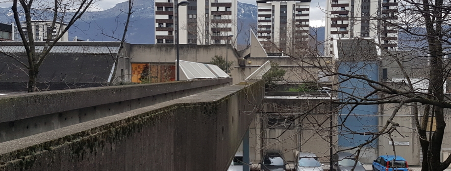 Inaccessible école de la Rampe