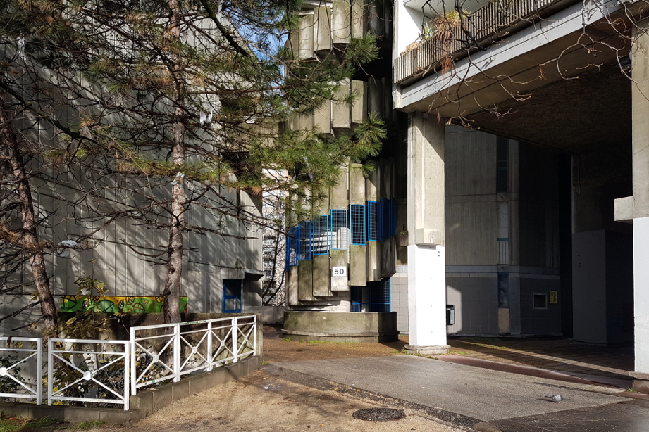 Au 50 place des Géants, des locataires mobilisés