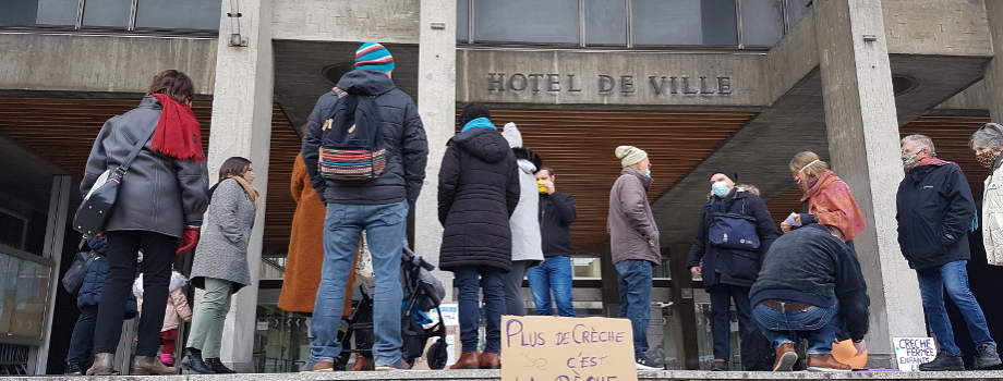 Mobilisation suite à la fermeture de la crèche du 120